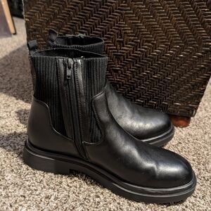 No Boundaries Brand - Basic Black Zip Up Slip On Boots - Size Women's 8.5